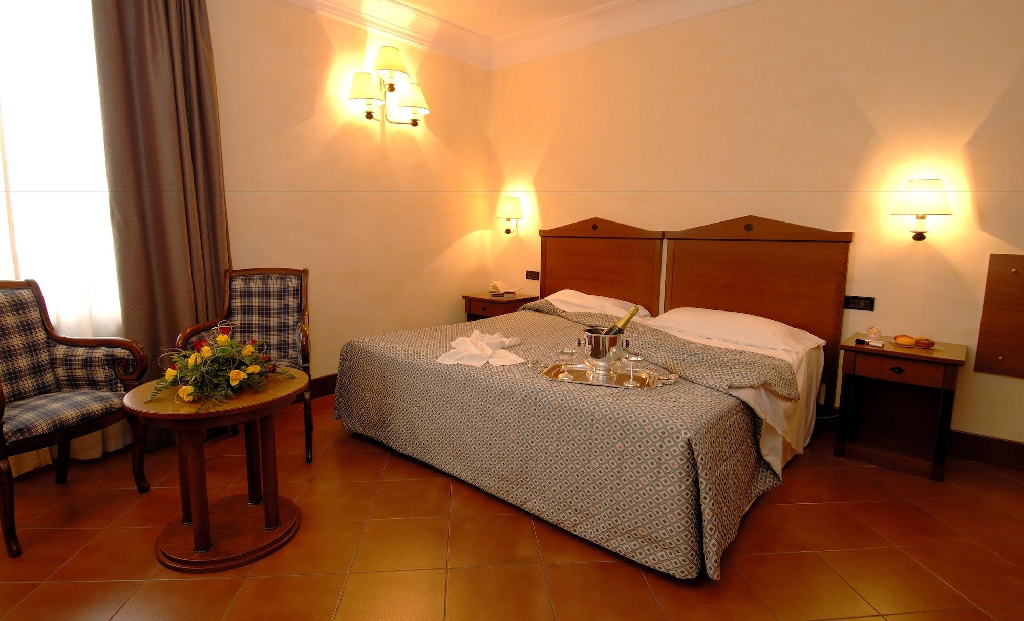Hotel Malaspina ฟลอเรนซ์ ภายนอก รูปภาพ