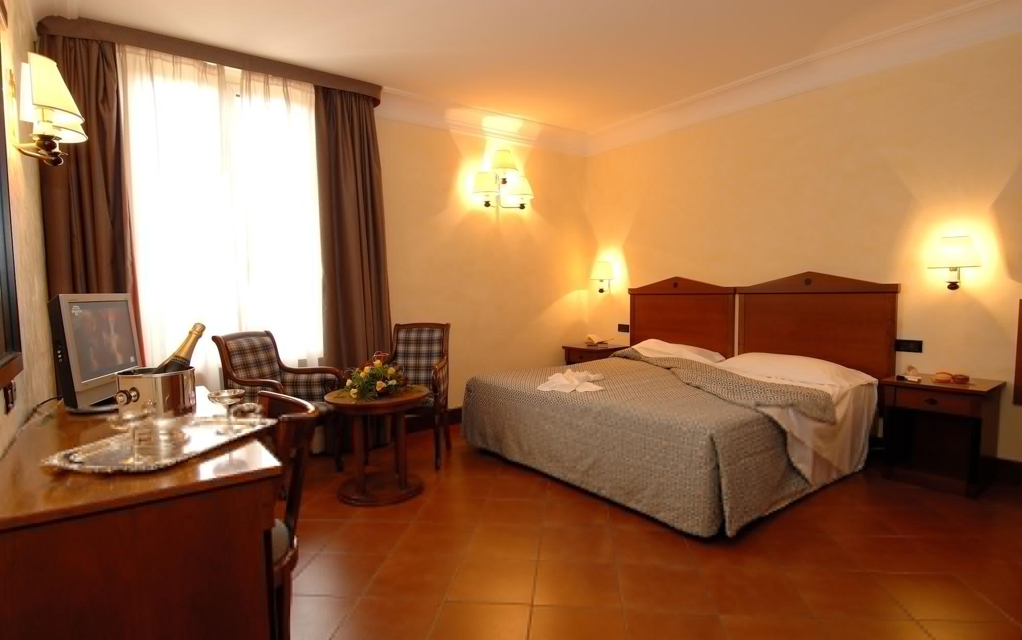 Hotel Malaspina ฟลอเรนซ์ ภายนอก รูปภาพ